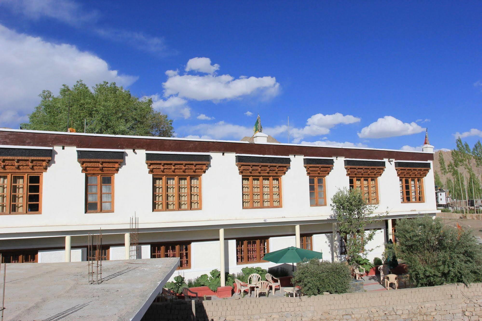 Hotel Mahay Palace Léh Exteriér fotografie